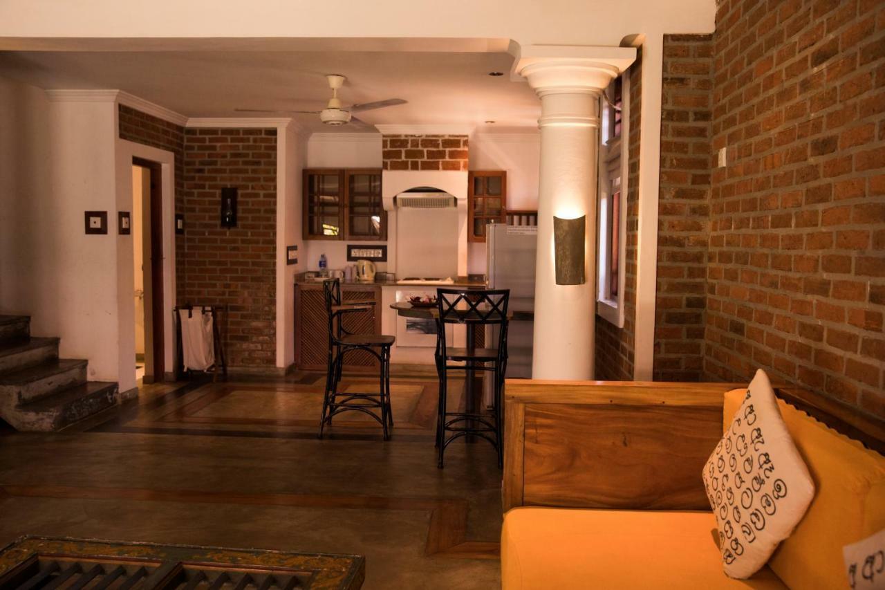Villa Araliya Negombo Exterior photo