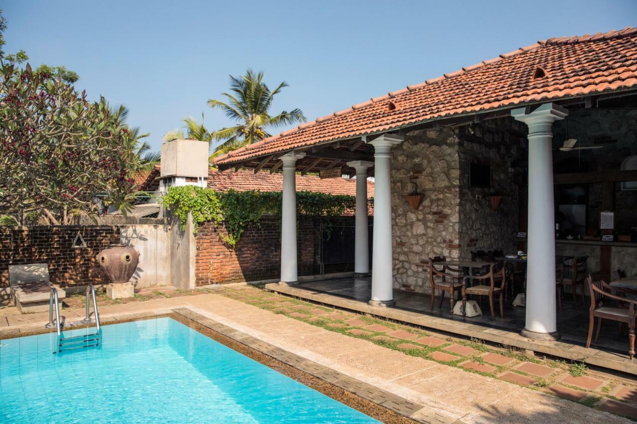Villa Araliya Negombo Exterior photo